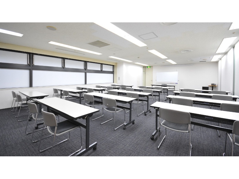 ホール8B　（8F）
