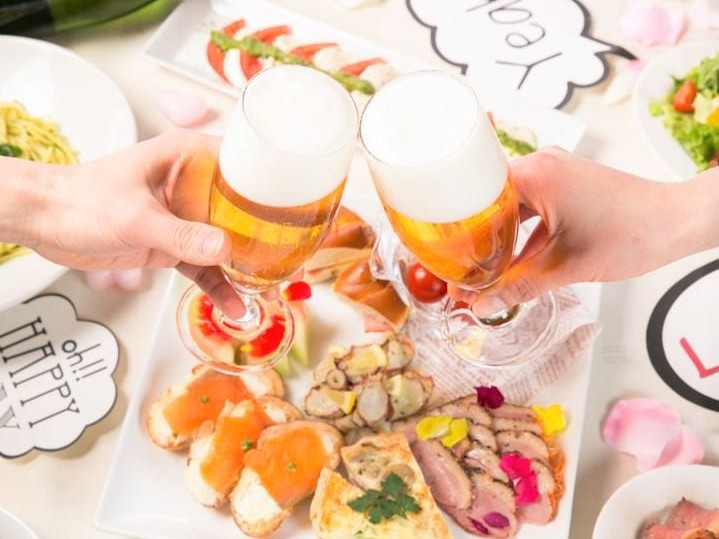 【Premiumプラン】3時間完全貸切＆飲み放題！肉料理や豊富な前菜を楽しむ全11品