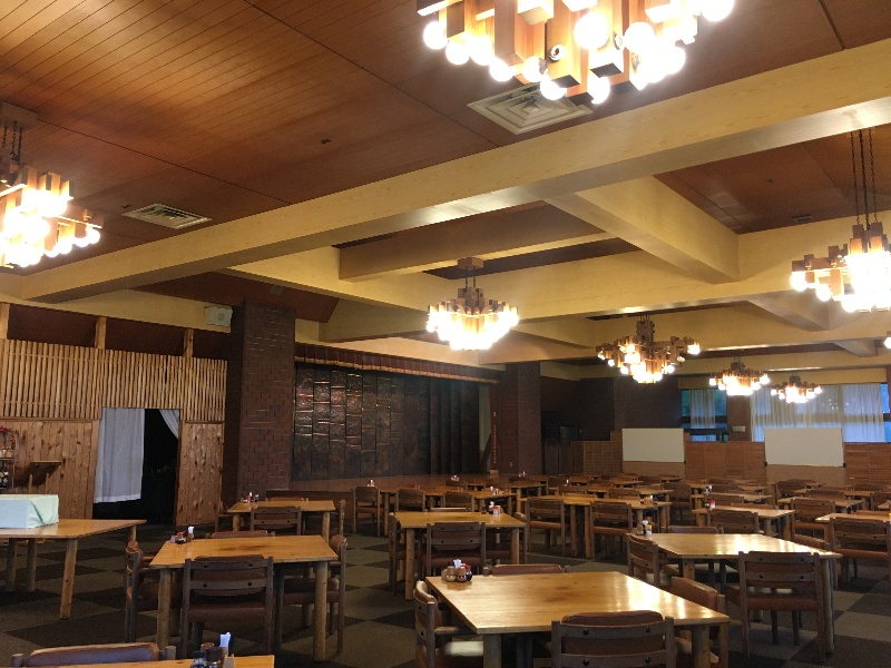 ステージ付きホール