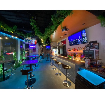 Sports Bar STADIUM（スタジアム）