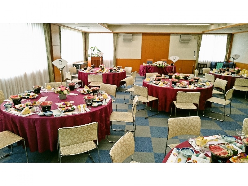 椅子席宴会場【利根】
10名様～80名様
