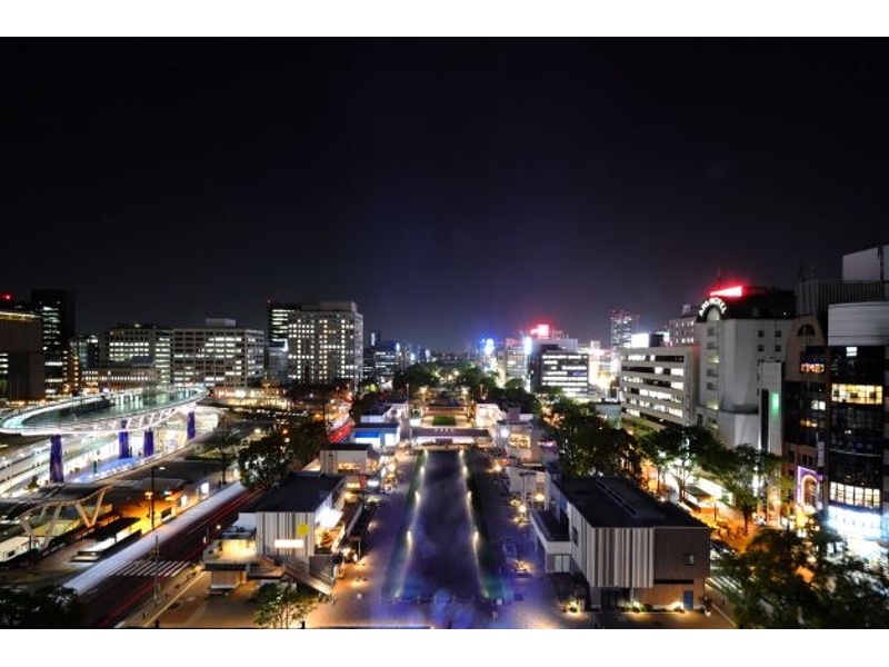 バンケットからは全席夜景を臨みながらの食事が可能
栄の景色を一望できます