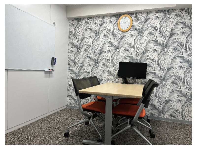 Room4