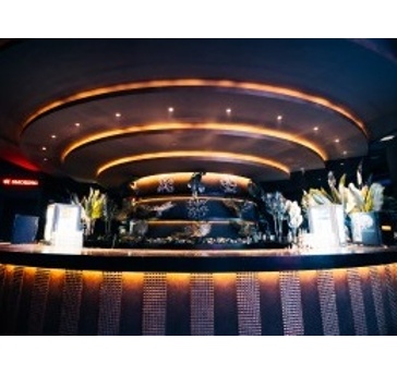 LOUNGE FLOOR