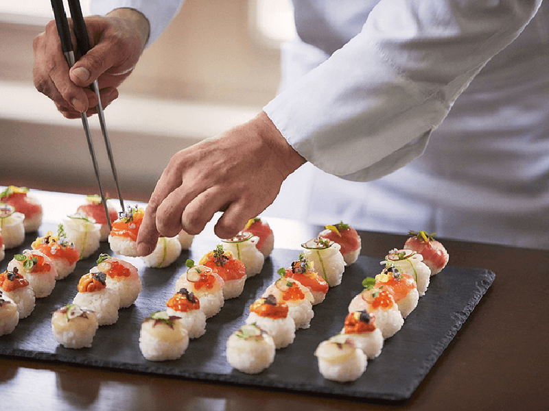 シェフが厳選した食材を用いた、「自然」にこだわった美食をぜひお愉しみください。