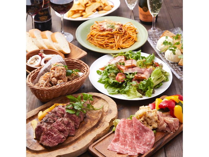 熟成肉のグリルなどのワインホールのおすすめ料理を堪能できます。
ご宴会、女子会、合コンなど各種パーティーにオススメです。