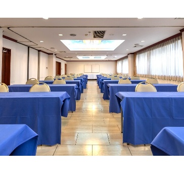 160名様までご利用いただける大会議室です。