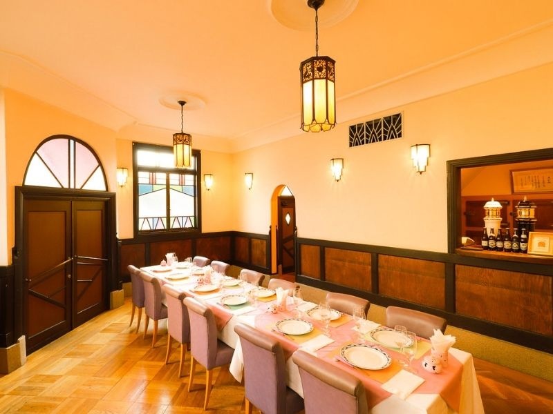 ROOM1