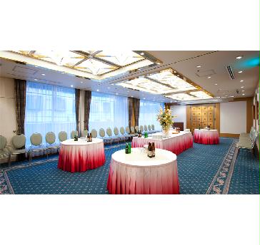 広さ：77m2
宴会収容人数：40名
