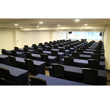 ホール3B