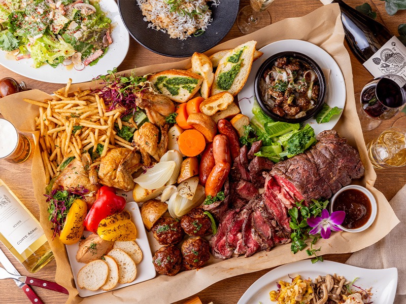 【貸切】自慢のローストビーフと肉のローストコンボ盛りなどの大皿料理＋2時間飲み放題