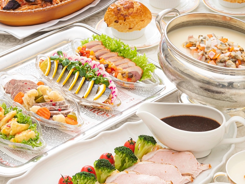卓上盛り合わせ料理イメージ