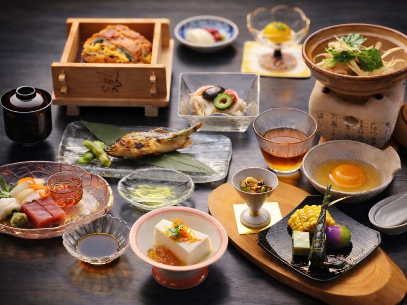 【忘年会・歓送迎会・同窓会・宴会・企業パーティープラン】◇ 夏限定（6月～8月）◇ ご昼食コース