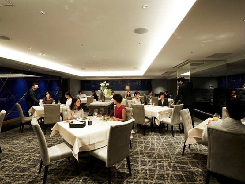 TERRACE&DINING ZERO　クロスホテル大阪内3Fの画像1枚目