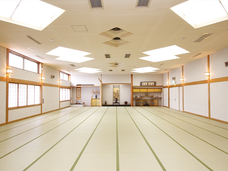 大和の間（舞台付き大広間）