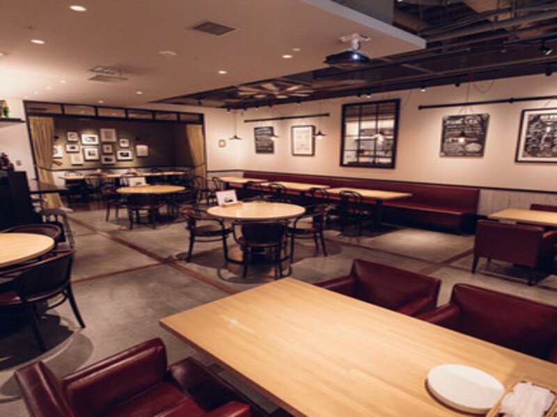 【貸切】　立食パーティー　結婚式の2次会や会社の懇親会に！25名様〜60名様　プロジェクター・マイク使用可能　（着席は別途応相談）