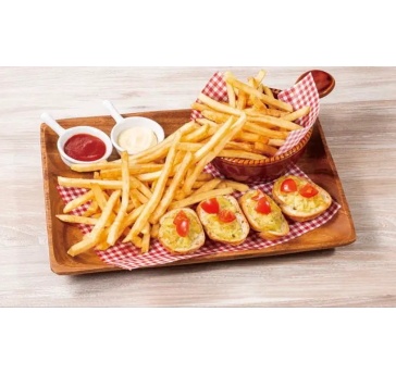 【お得なカジュアルプラン】お食事3品+フリードリンクお一人4,000円