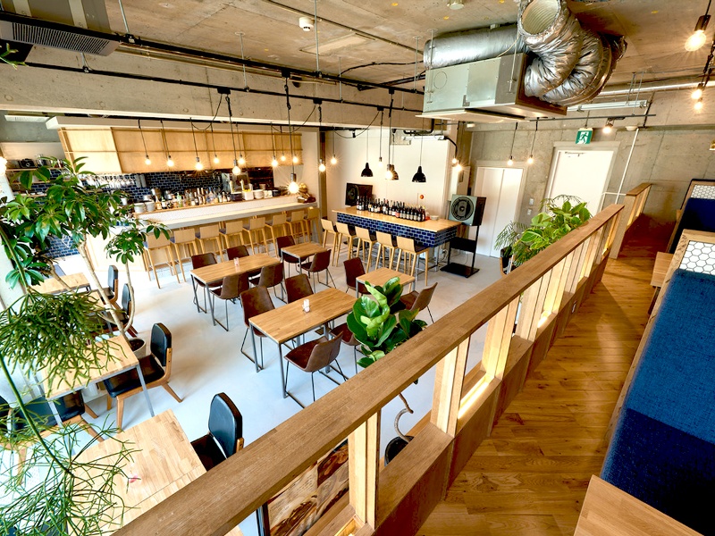 ☆… キャパシティ …☆
立食最大100名　
着席最大45名

※曜日・時間により変動あり