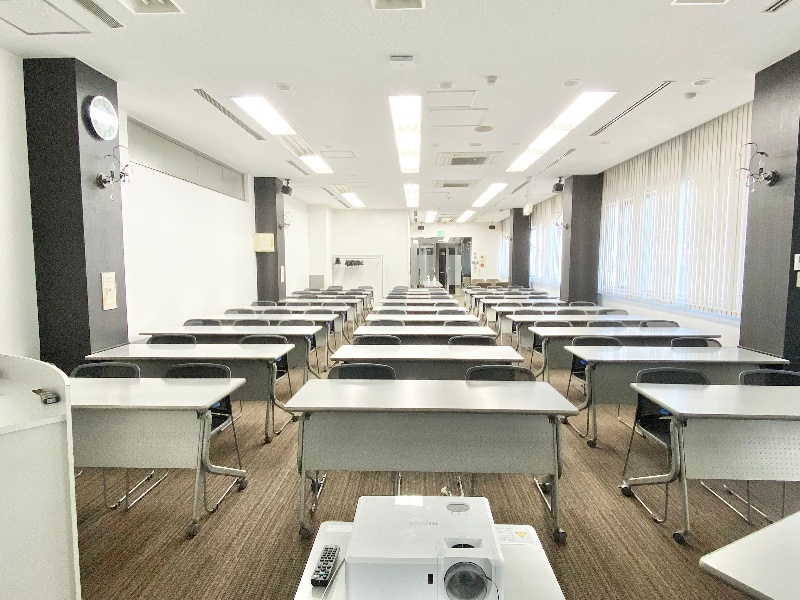 【多目的ホール】スクールスタイル