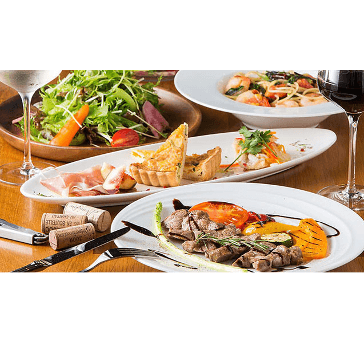 ★2時間飲み放題20種類以上★20名様〜65名様まで可能★音響、設備、照明、特典充実★