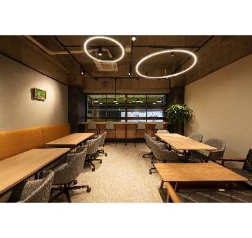 プロジェクター完備！WORK SPACE 貸切（着席、最大25名）2時間貸切プラン 19,800円（税込）追加1時間＋11,000円（税込）