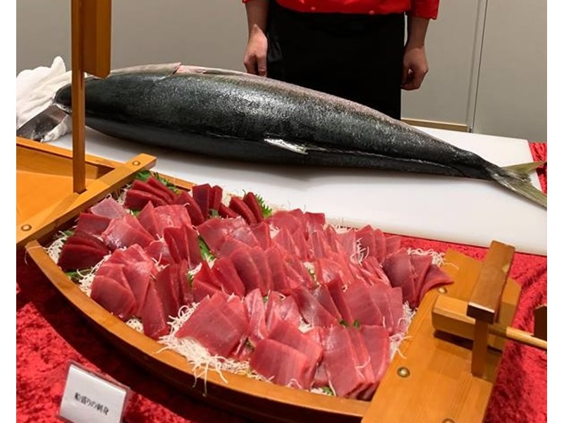 料理は和を中心としますが、貸切のbuffet料理は鰤の解体Showの演出を致します（※刺身が苦手な方が多い場合は、内容の変更可能です）