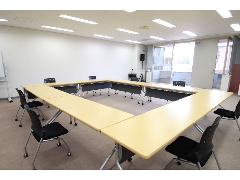 コロナ対策として、各会議室、宴会場
定期的な換気