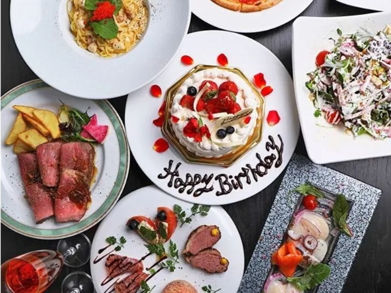 【特典1つ＆選べるオプション付き♪】お料理7品＋乾杯用ドリンク＆90種類以上飲み放題
