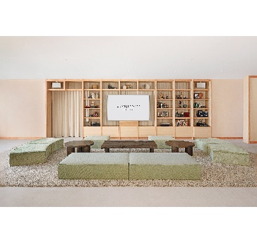 シアター形式：最大20名まで対応可能