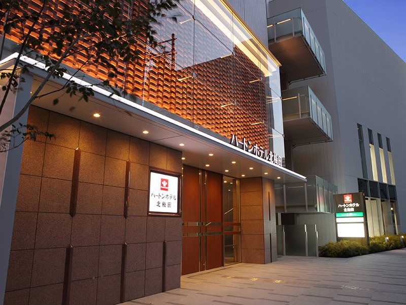 阪急梅田駅茶屋町口より徒歩約4分、地下鉄御堂筋線中津駅4番出口より徒歩約2分、JR大阪駅御堂筋口より徒歩約15分のベストアクセス！