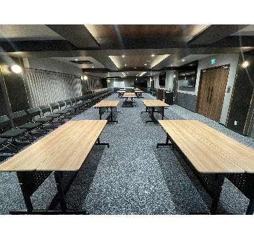 【メインフロア（半立食レイアウト）】- TIME SHARING 新橋駅前5F（銀座口） の写真