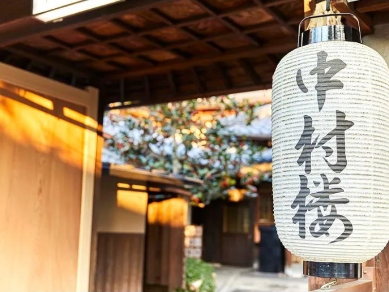 1会場のみで完全貸切が可能。各種パーティーはもちろん、会議・展示会などのクローズドイベント、TVや雑誌などのロケーション撮影においてもご利用いただけます。

