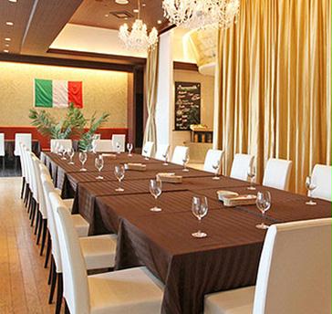 『インコントロ』～iNCONTRO～　イタリア語で『出会い』
人と人が出会い、お店と出会い、料理と出会い、料理とお酒と出会い美味しい食事を通して皆様がより幸せな良い時間をお過ごしください。