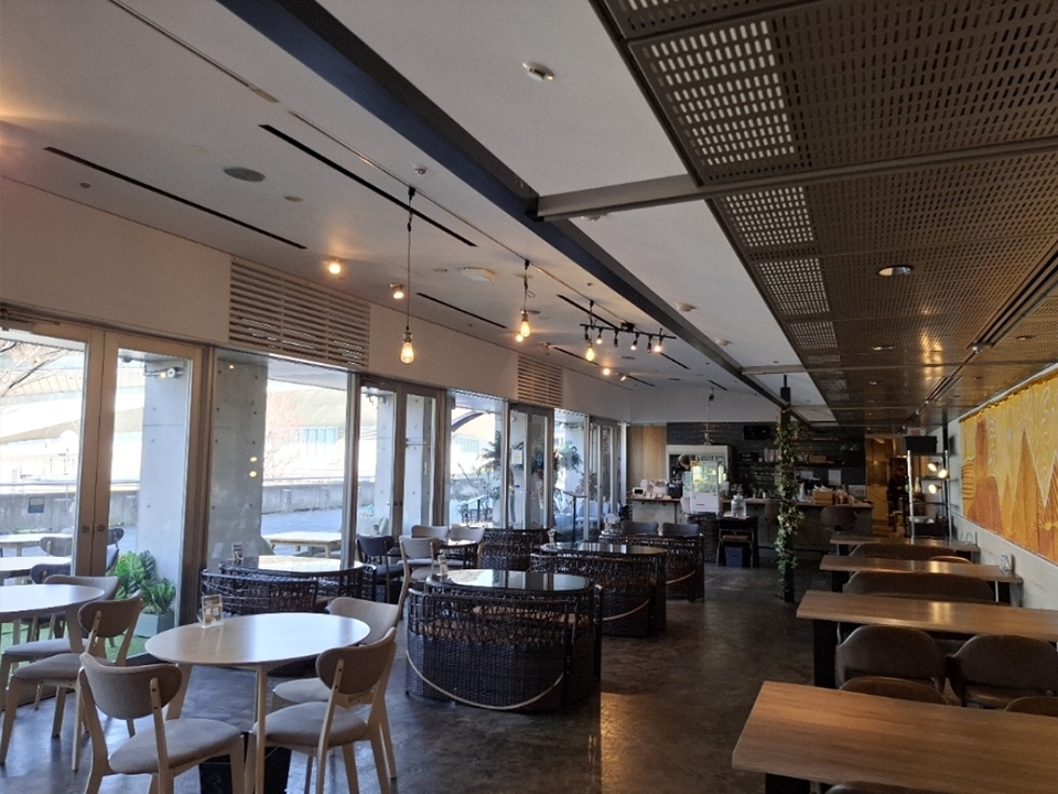 アラビアンレストランアンドカフェバーオアシス