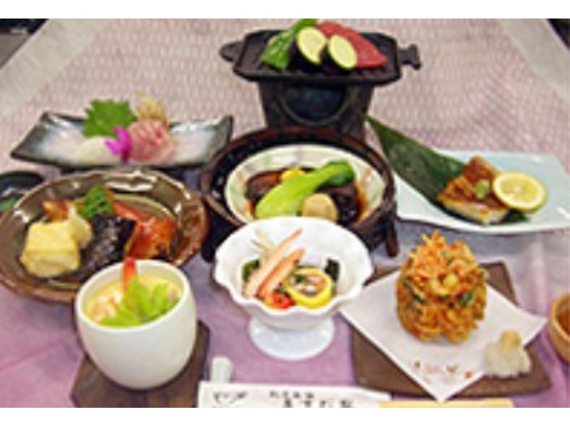 「割烹ますだや」宴会4,000円コース一例