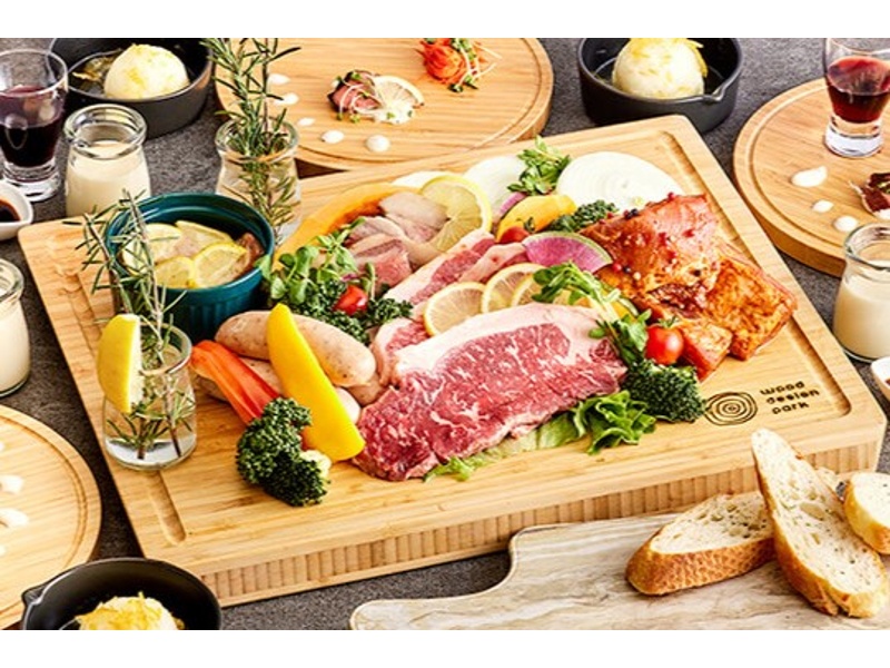 【豪華！特別なパーティーにプレミアムプラン】料理13品+フリードリンクお一人8,000円