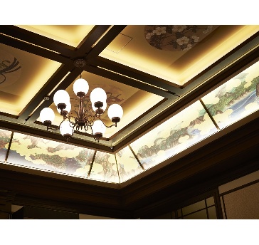 中宴会場「浪鳴館」