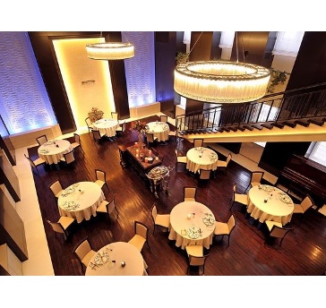RESTAURANT　VITRA　NAGOYA