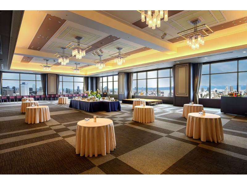 大宴会場「スノーベリー」