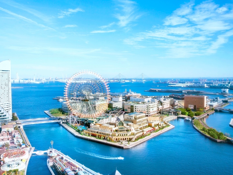 【外観】みなとみらいの中心に佇む特別な会場