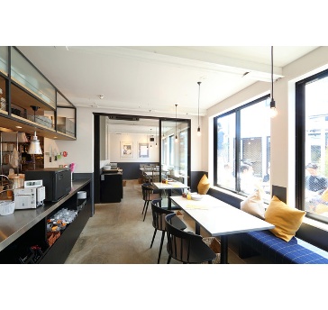 UPMARKET PIZZA&CAFE