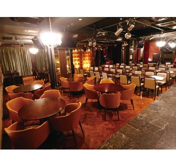 ENTERTAINMENT DINING BERONICA