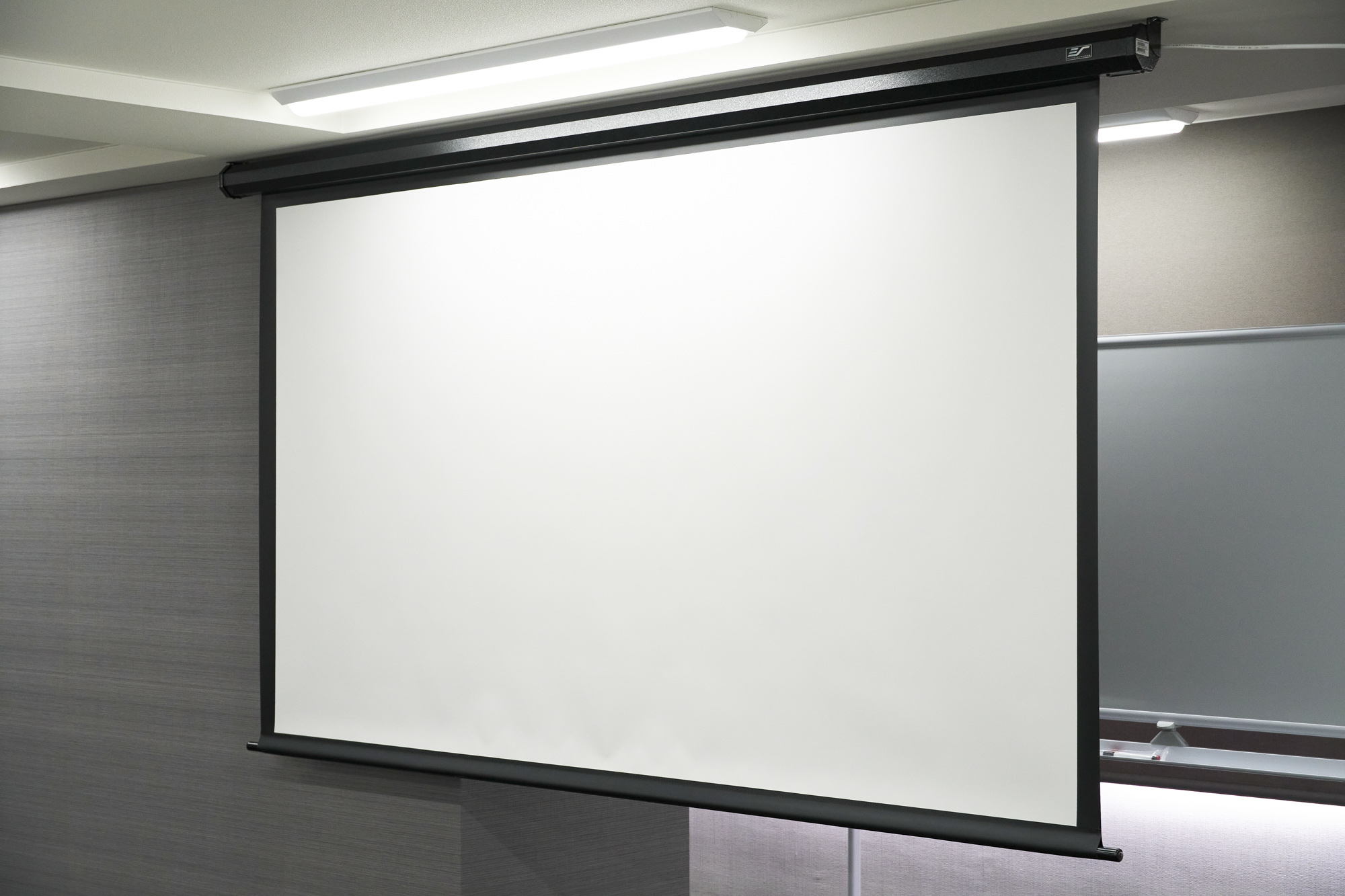 スクリーン - TIME SHARING 新宿5Bの写真