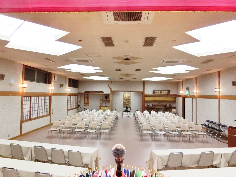 大和の間（舞台付き大広間）