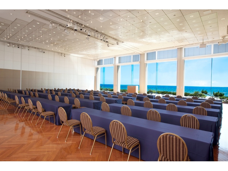 バンケットホール会場料（会議　3時間）
