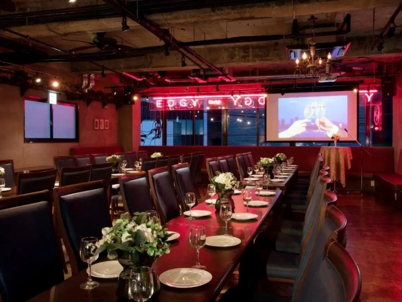 ELLE HALL Dining