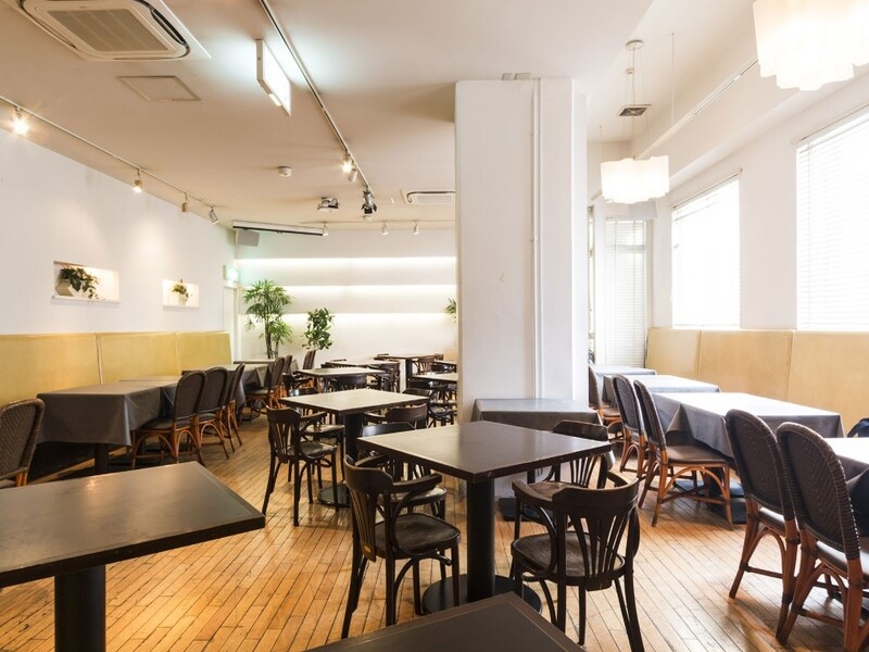 2階　BANQUET ROOM