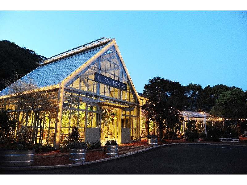 GLASS HOUSE（外観・夜景）