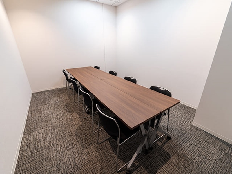ROOM H / I