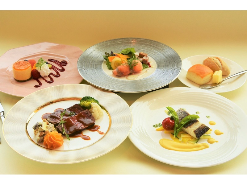 【お昼のランチ忘新年会プラン】～オフィシャルなご会合からプライベートな親睦会に～【平日限定】
